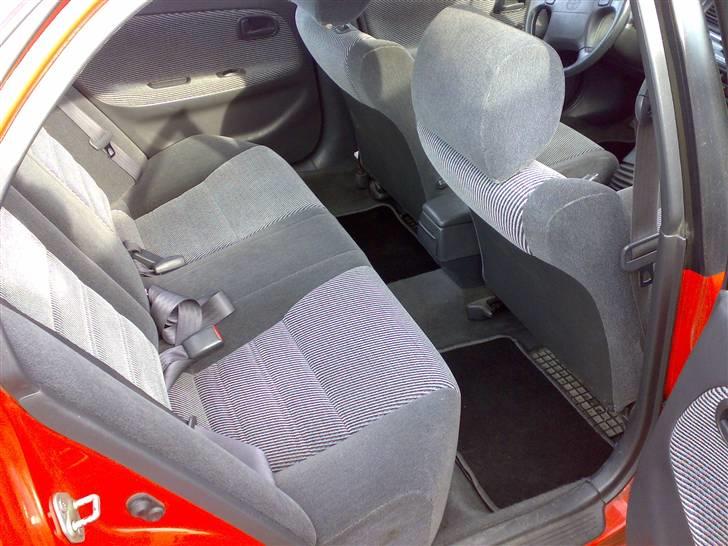 Toyota Corolla GLi Sedan - SOLGT - Dejlig ren og pæn kabine billede 9