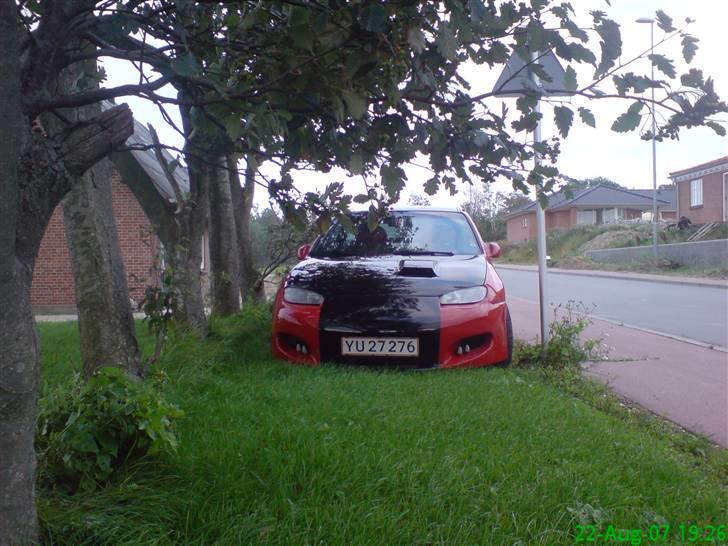 Mazda 323c solgt billede 7