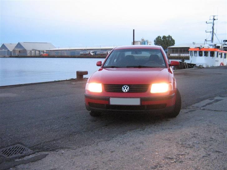 VW Passat 1,8T *SOLGT* billede 1