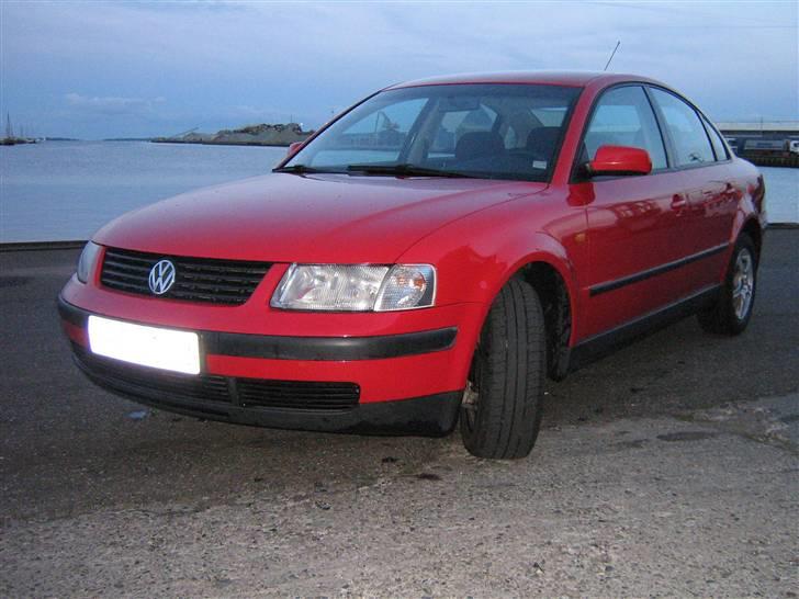 VW Passat 1,8T *SOLGT* billede 2