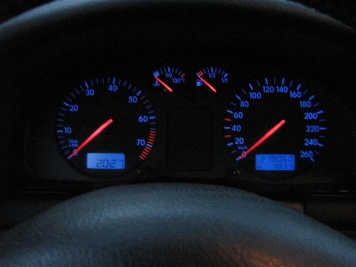 VW Passat 1,8T *SOLGT* billede 7