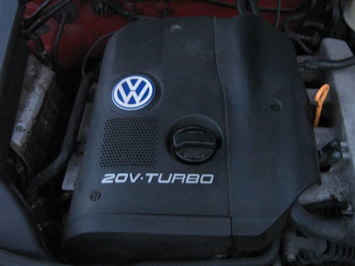 VW Passat 1,8T *SOLGT* billede 9