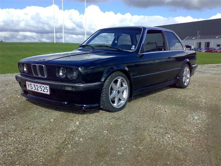 BMW e30 (solgt) billede 1