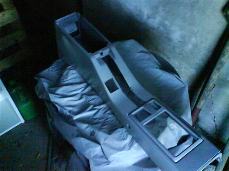 Toyota celica (solgt)  - så er den klar til og blive malet hvid`!..  billede 15