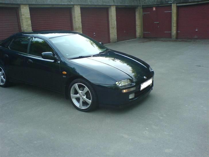 Mazda 323f GT billede 3