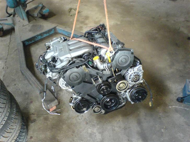 Mazda 323f GT billede 6