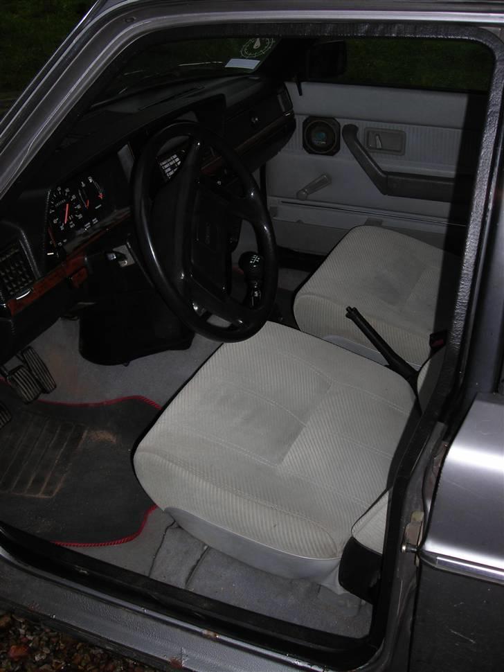 Volvo 240 GL billede 8