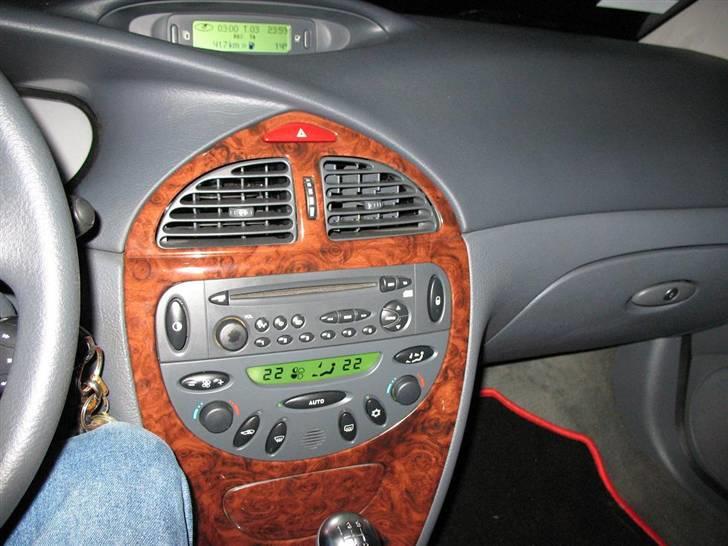 Citroën C5 Prestige 2,0i 16V - CD/Radio og Klima billede 19