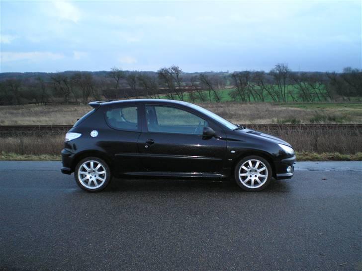 Peugeot 206 S16 - Her er vinter-fælgene.  billede 14