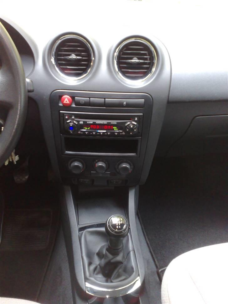 Seat Ibiza (solgt) - Fik endelig min kopholder billede 16