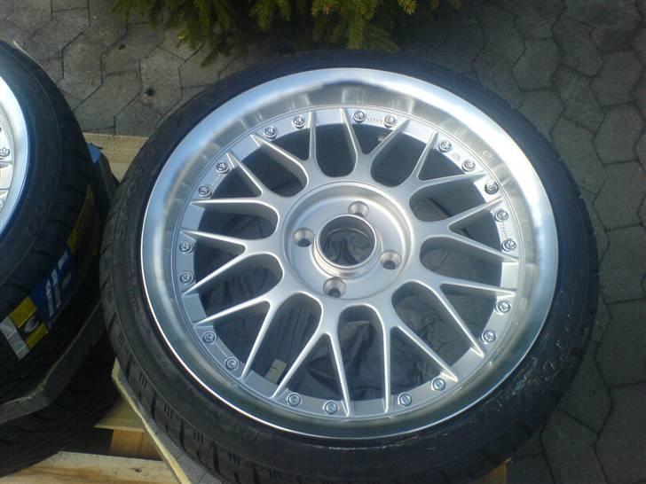 Audi 80 B4 (total skadet) billede 9