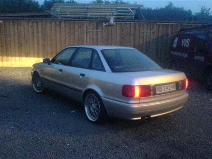 Audi 80 B4 (total skadet) billede 11