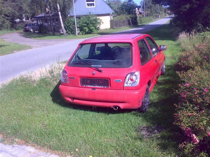 Ford fiesta 1,8 is byttet - ikke så pæn billede 5