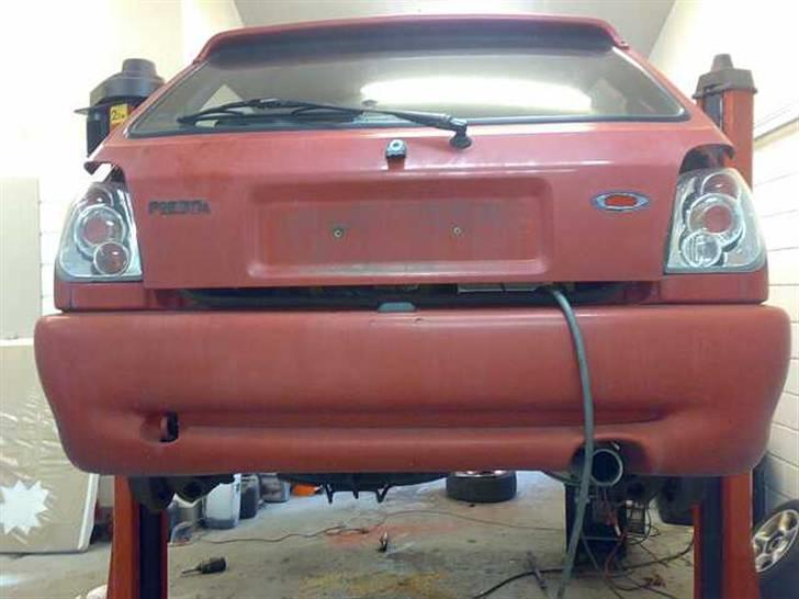 Ford fiesta 1,8 is byttet billede 8