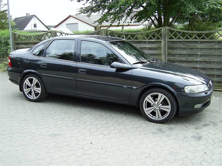 Opel vectra b *SOLGT* billede 2