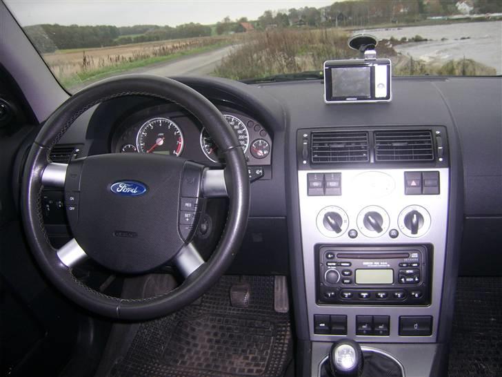 Ford Mondeo Trend billede 14