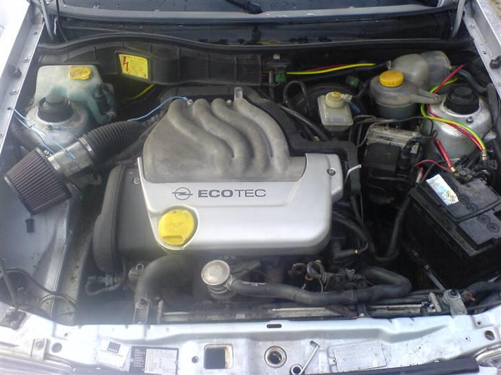 Opel Astra 1,6i 16v sport billede 12