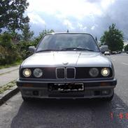 BMW 320i touring solgt