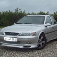 Opel Vectra b Solgt!!