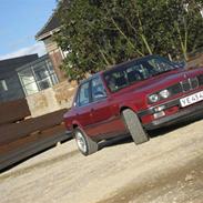 BMW E30 320i Solgt