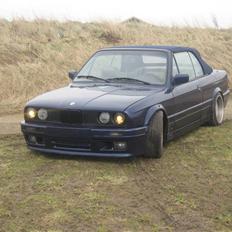 BMW E30 cab under opbygning