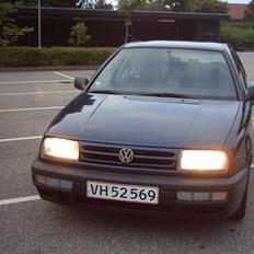 VW vento 1,8 cl  *SOLGT*