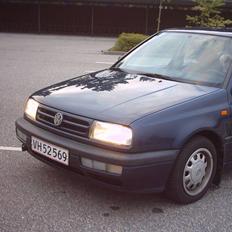VW vento 1,8 cl  *SOLGT*