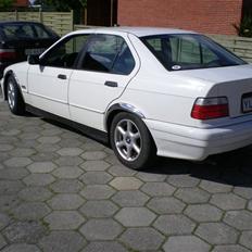 BMW 320i 24v SOLGT