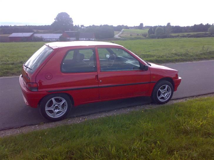 Peugeot 106 xr 1,4i skrottet billede 5