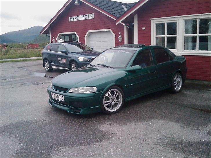 Opel Vectra B CDX Turbo - Foran billede 3