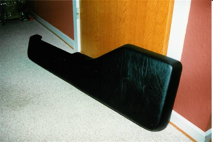 Opel Ascona B - Så mangler vi bare hullet til højtaler, og montering på dørbeklædningen billede 12