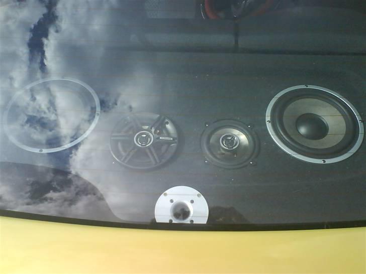 Mazda 323C (SOLGT) - Set ude fra  billede 6