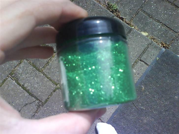 Mazda 323C (SOLGT) - Det glimmer som skal i lakken !  billede 12