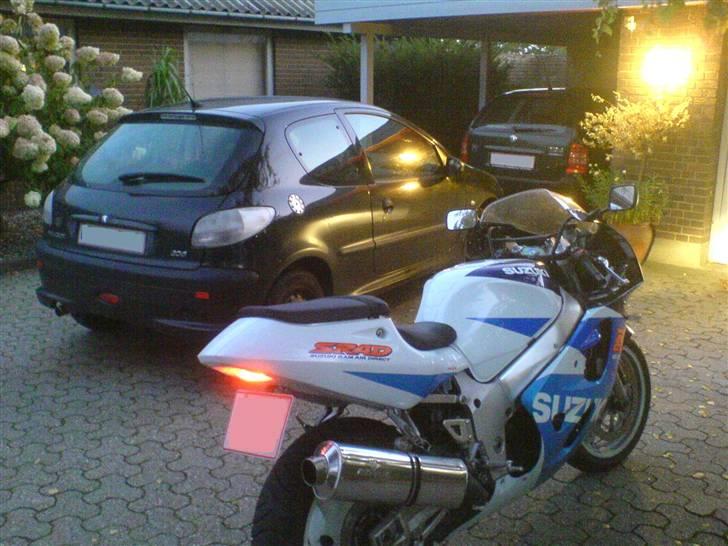 Peugeot 206 S16  - min gixxer... http://www.motorcykelgalleri.dk/html/gal_visbil.asp?ID=10012&ipc=42381 billede 14