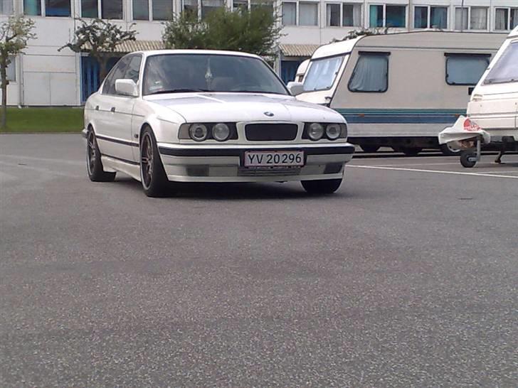 BMW 525 12v (SOLGT) billede 6