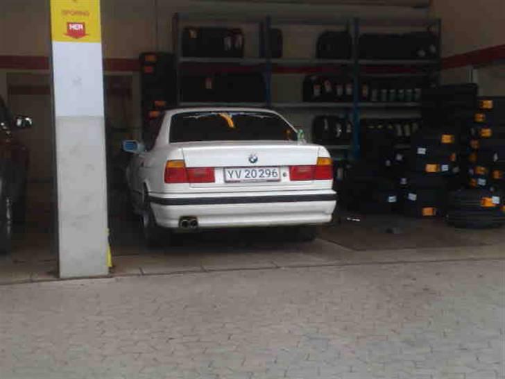 BMW 525 12v (SOLGT) billede 7