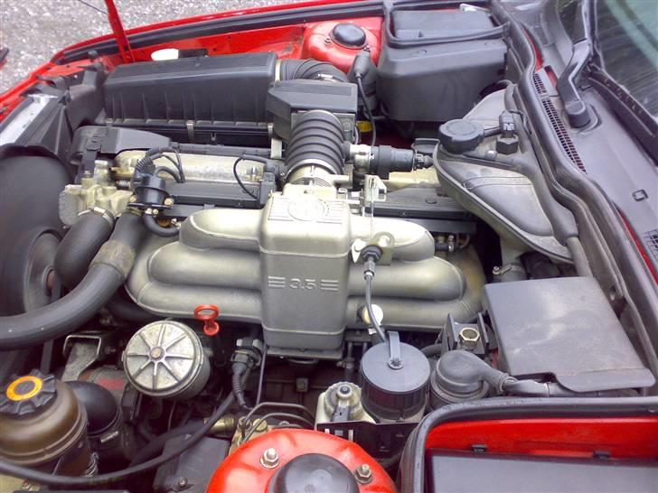 BMW E34 535i - mon der er et par km endnu i det motorrum? billede 3