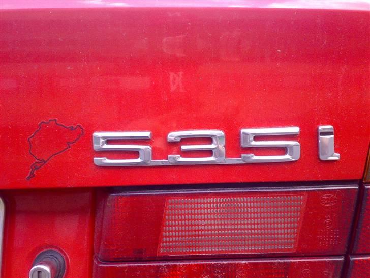 BMW E34 535i - Man har selvfølgelig brugt testturen på en tur til "ringen" så kendere ved hvad det betyder :-) billede 5