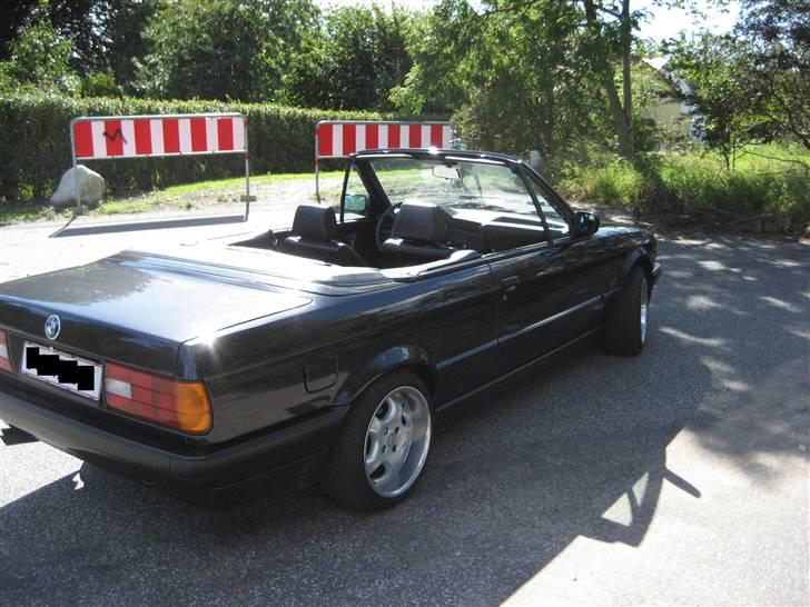 BMW               E30 320i Cab billede 5