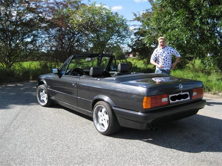 BMW               E30 320i Cab billede 20