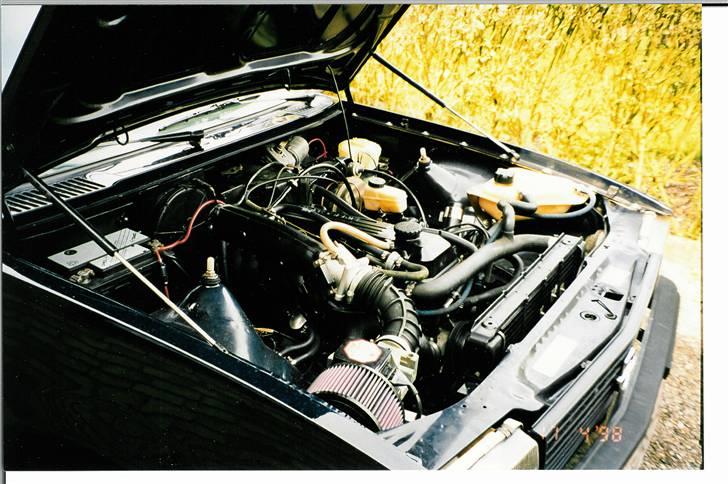 Opel Ascona B - Her med std. lmm. Front fra en diesel, derfor plads til "stor" køler fra Record 2.2I billede 18