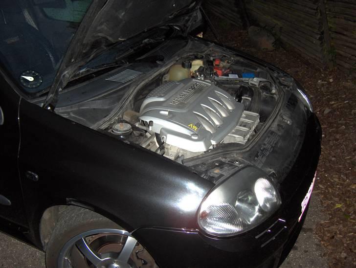 Renault clio2.0 16v sport (solgt) - Tror ikke man kan få plads til ret meget mere:-) billede 20