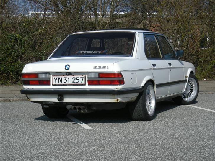 BMW E28 535i SOLGT billede 4