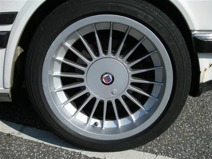 BMW E28 535i SOLGT billede 8