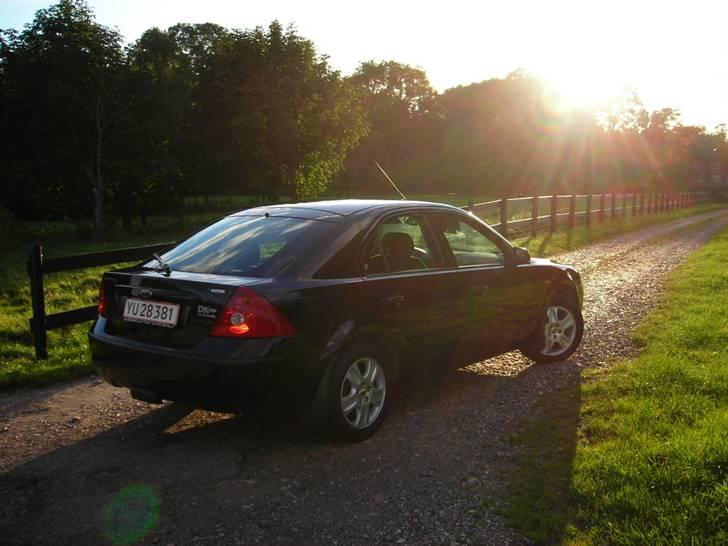 Ford Mondeo 2.0 TDCi Ghia billede 10