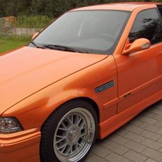 BMW 325i solgt