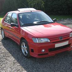 Peugeot 306 1,6 SR   SOLGT
