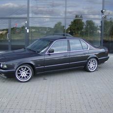 BMW 730i Solgt