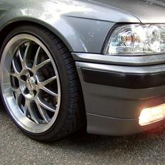 BMW 325i
