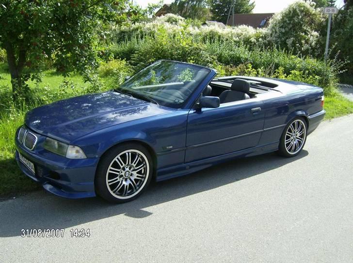 BMW 318i Cabriolet "SOLGT" billede 2